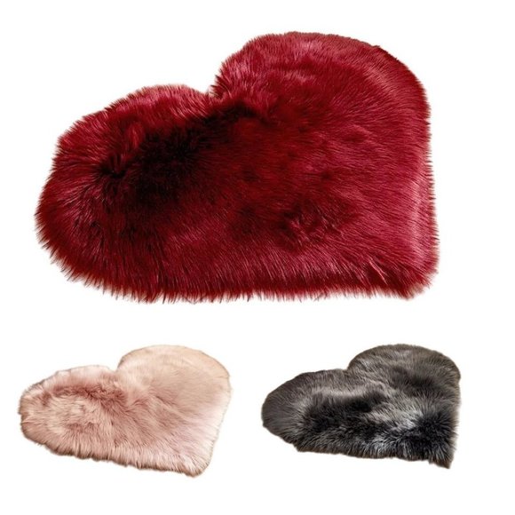 Natasha Amore Red Maroon Small Fluffy Heart Shaped Rug Mat - Picture 2 of 7